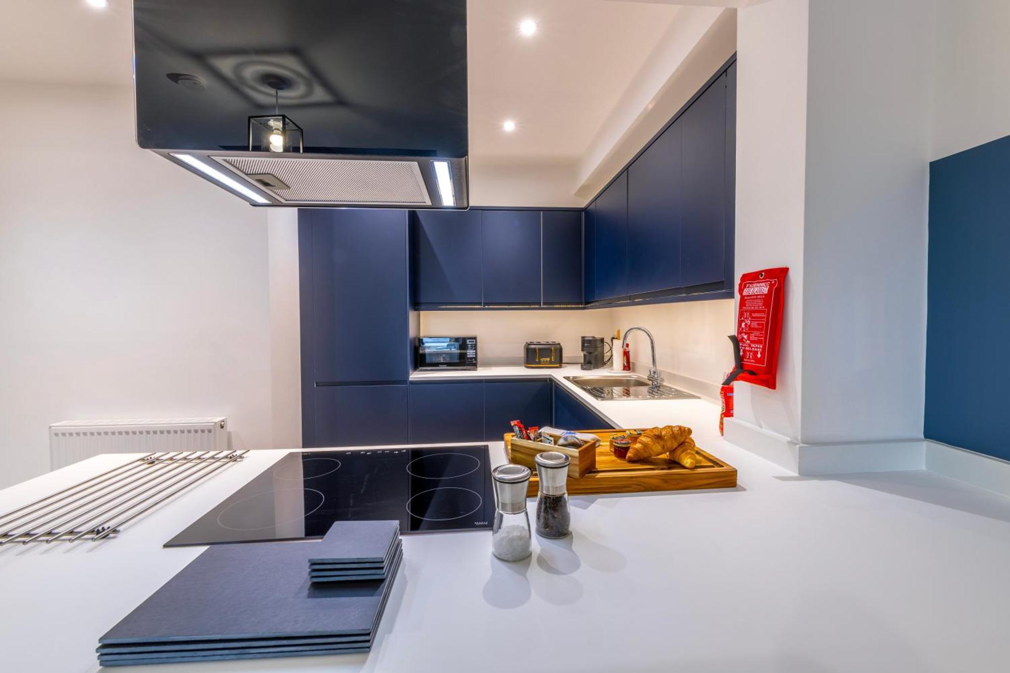 Skyfall With Free Parking For Families & Business By Prescott Apartments Bristol Dış mekan fotoğraf