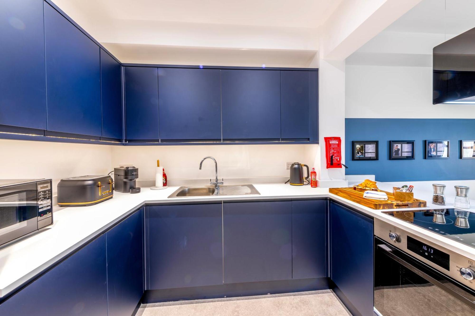 Skyfall With Free Parking For Families & Business By Prescott Apartments Bristol Dış mekan fotoğraf
